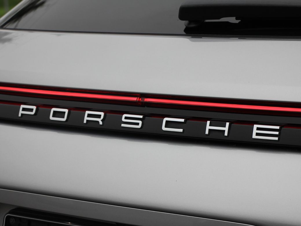 2020 Porsche Panamera