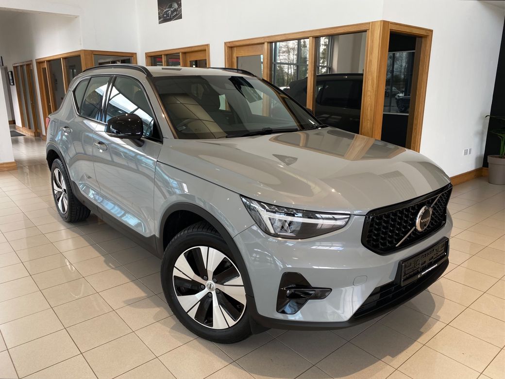 2023 Volvo XC40