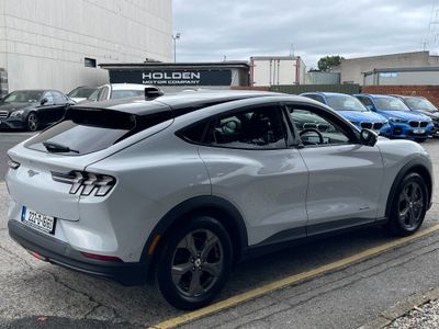 2022 Ford Mustang Mach-e