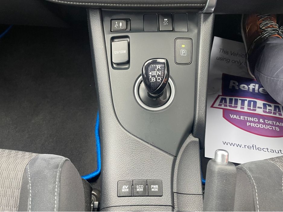 2017 Toyota Auris