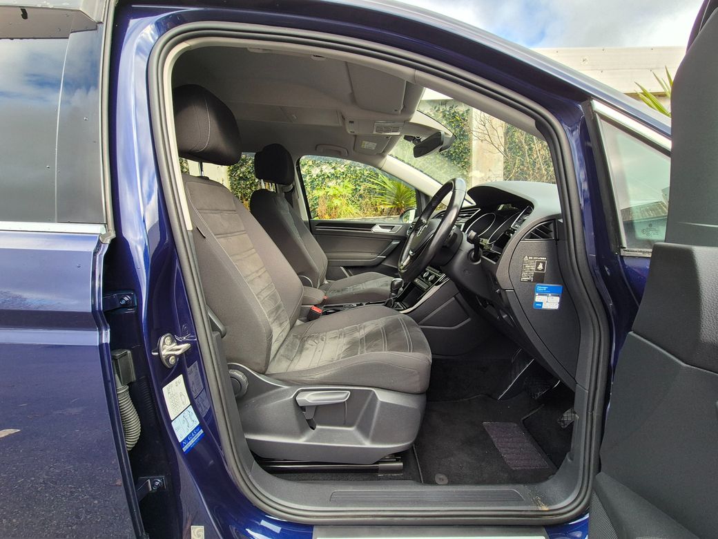 2017 Volkswagen Touran