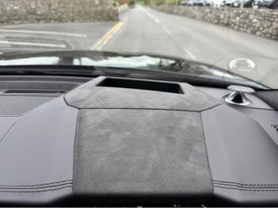 2025 Lamborghini Urus