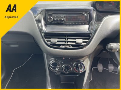 2014 Peugeot 208