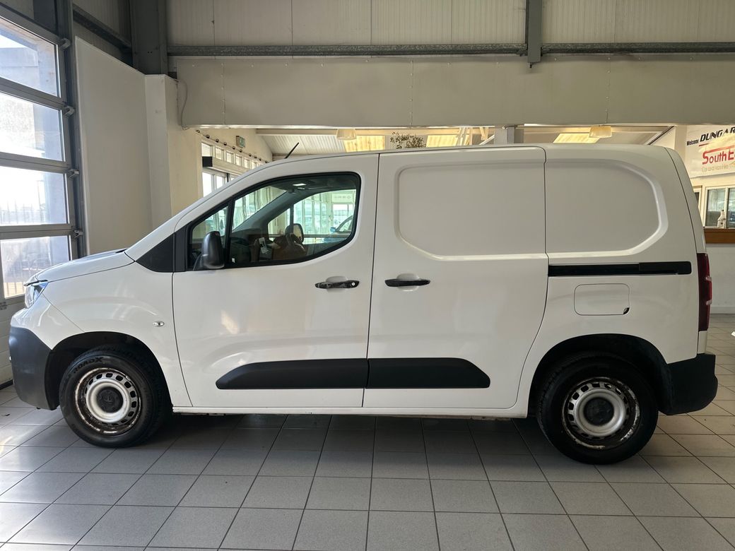2021 Peugeot Partner