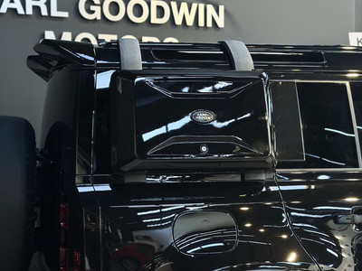2025 Land Rover Defender