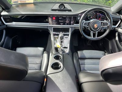 2019 Porsche Panamera