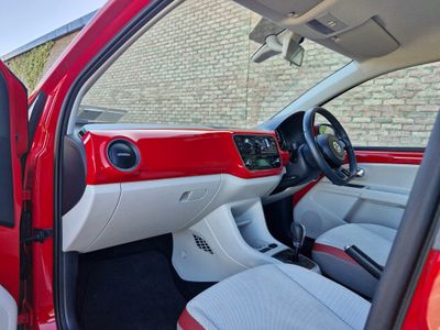 2014 Volkswagen up!