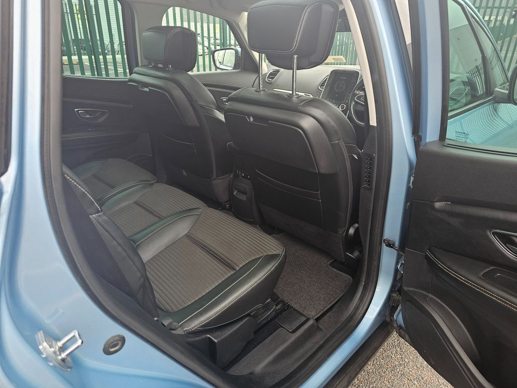 2017 Renault Grand Scenic