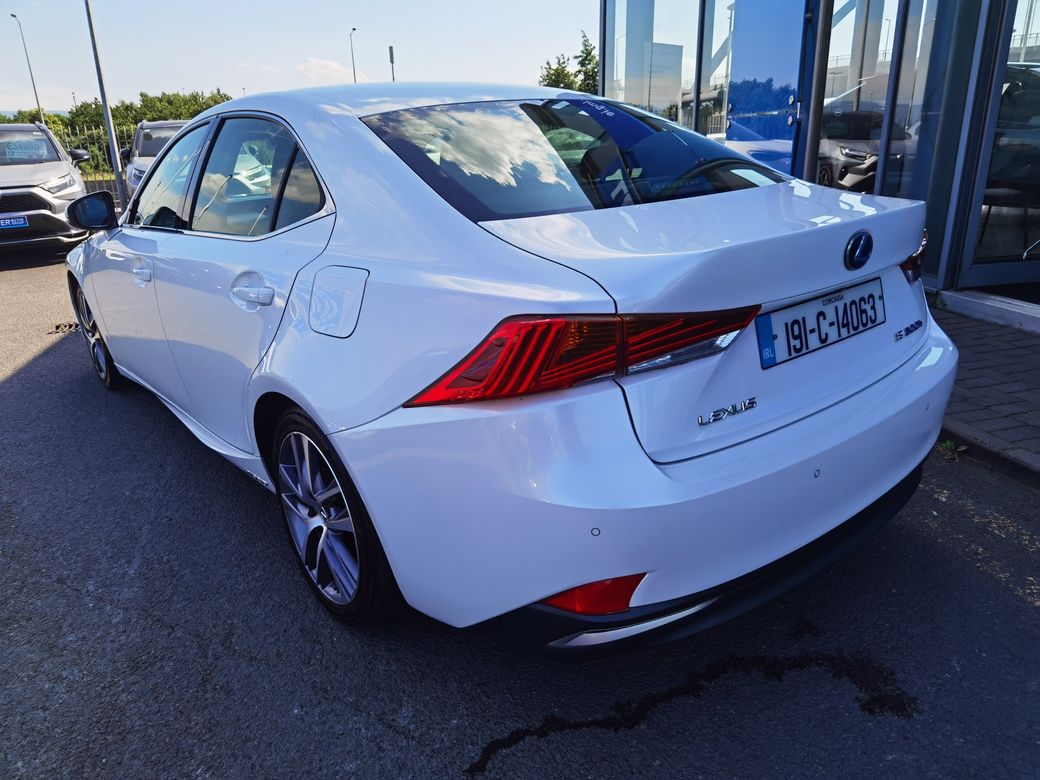 2019 Lexus IS
