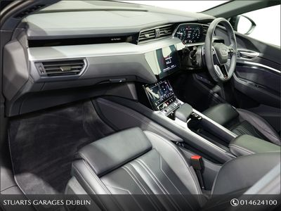 2024 Audi Q8 e-tron