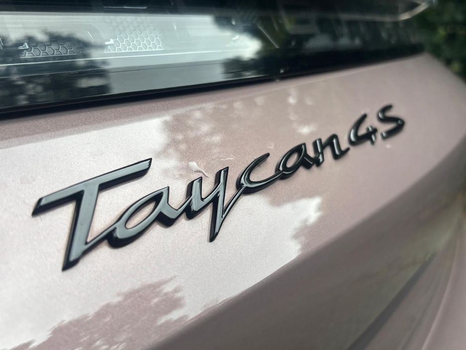 2024 Porsche Taycan