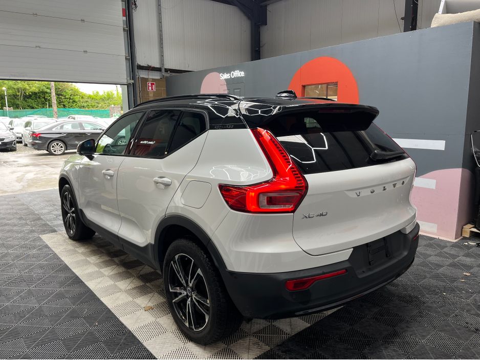 2022 Volvo XC40
