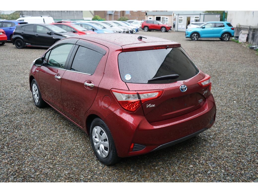 2017 Toyota Vitz
