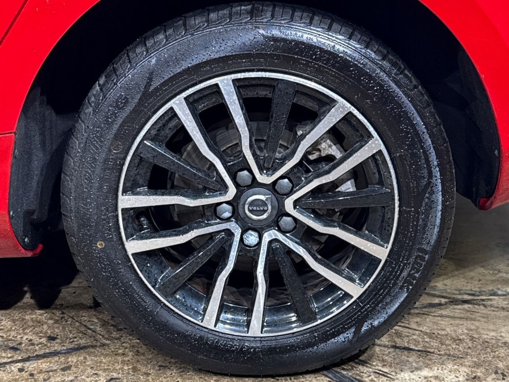 2018 Volvo V40