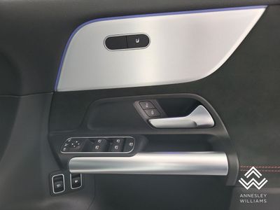 2025 Mercedes-Benz GLA Class