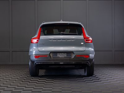 2022 Volvo XC40