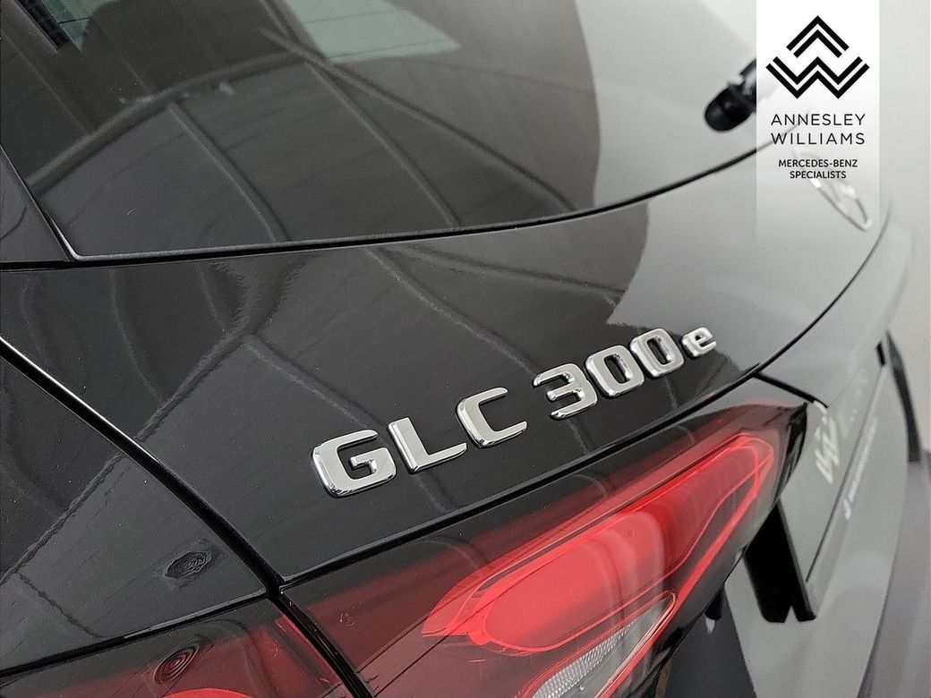 2025 Mercedes-Benz GLC Class