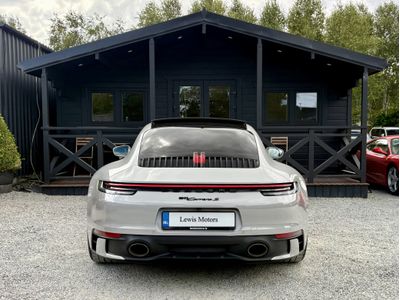 2022 Porsche 911