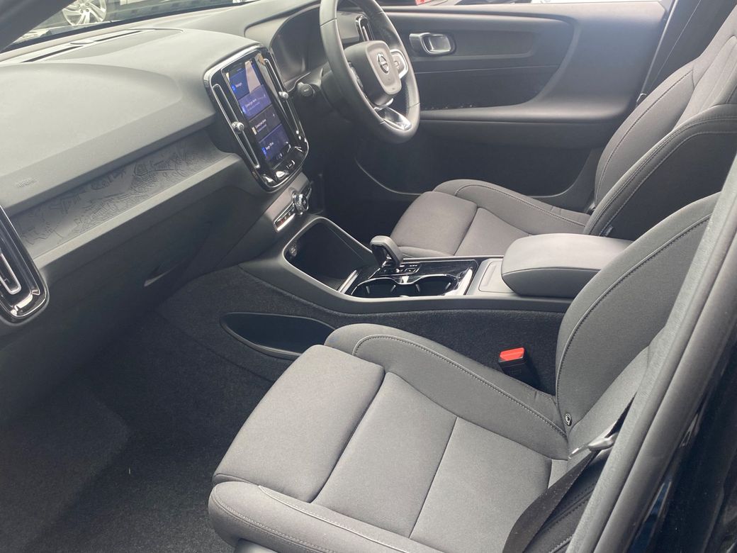 2023 Volvo C40