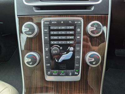2017 Volvo V60 Cross Country
