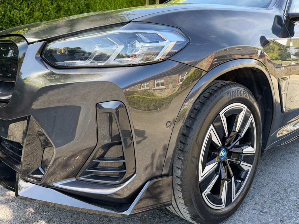 2024 BMW iX3