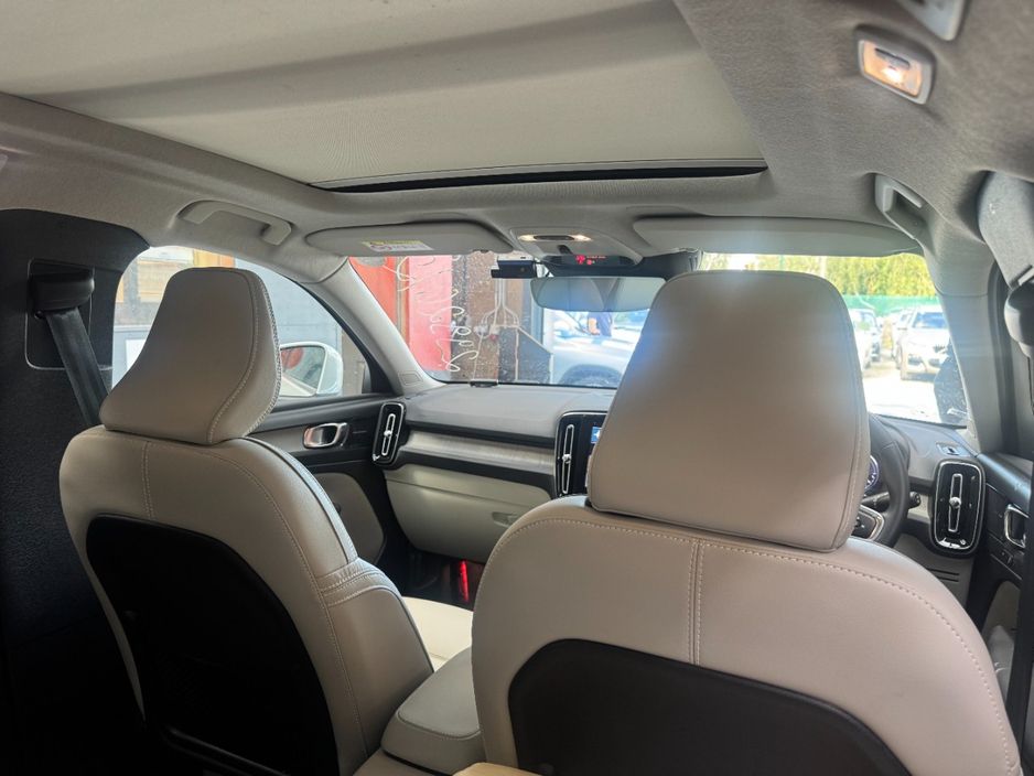 2021 Volvo XC40