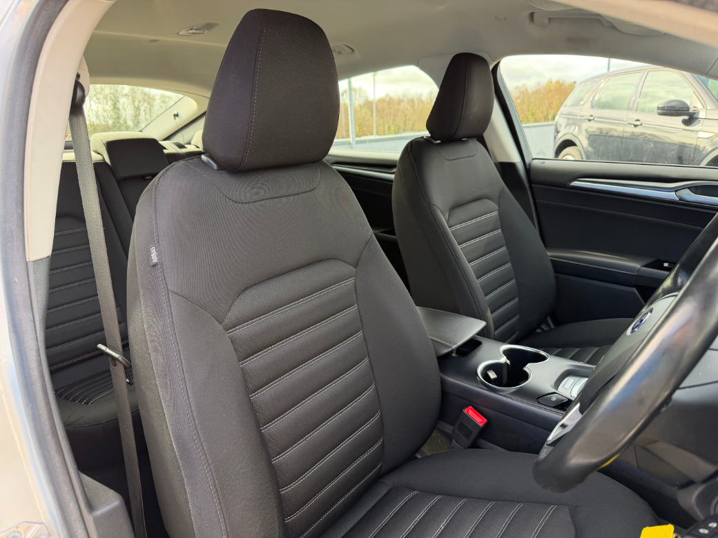 2020 Ford Mondeo