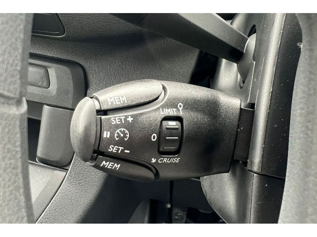 2024 Peugeot Expert