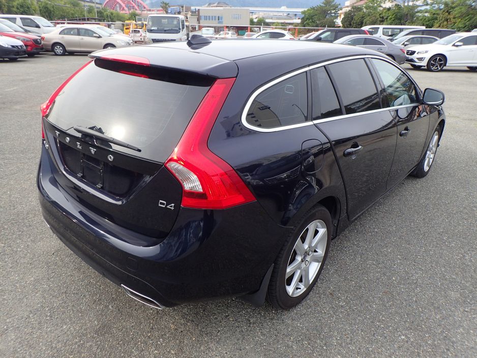 2018 Volvo V60