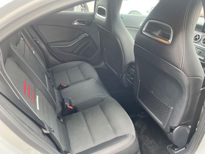 2017 Mercedes-Benz A 180