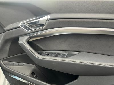 2022 Audi e-tron