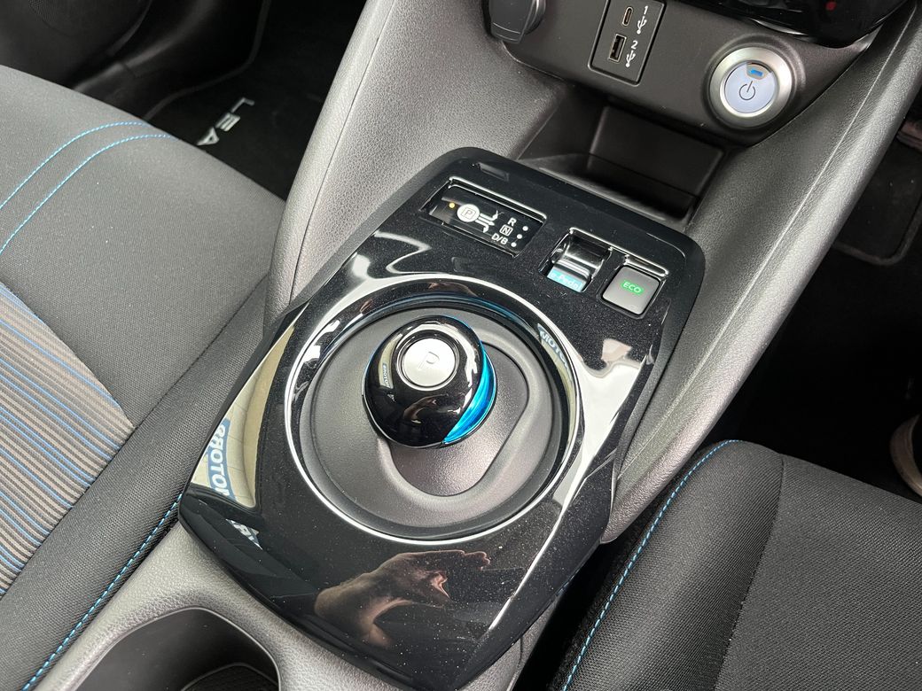 2025 Nissan Leaf
