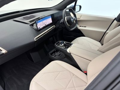 2023 BMW iX