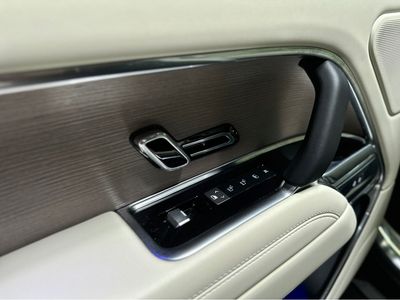 2025 Land Rover Range Rover