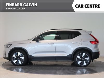 2025 Volvo XC40