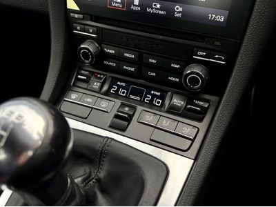 2021 Porsche Cayman