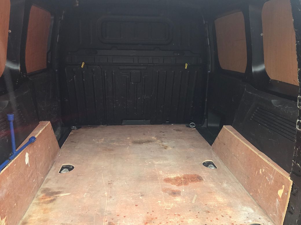 2021 Peugeot Partner