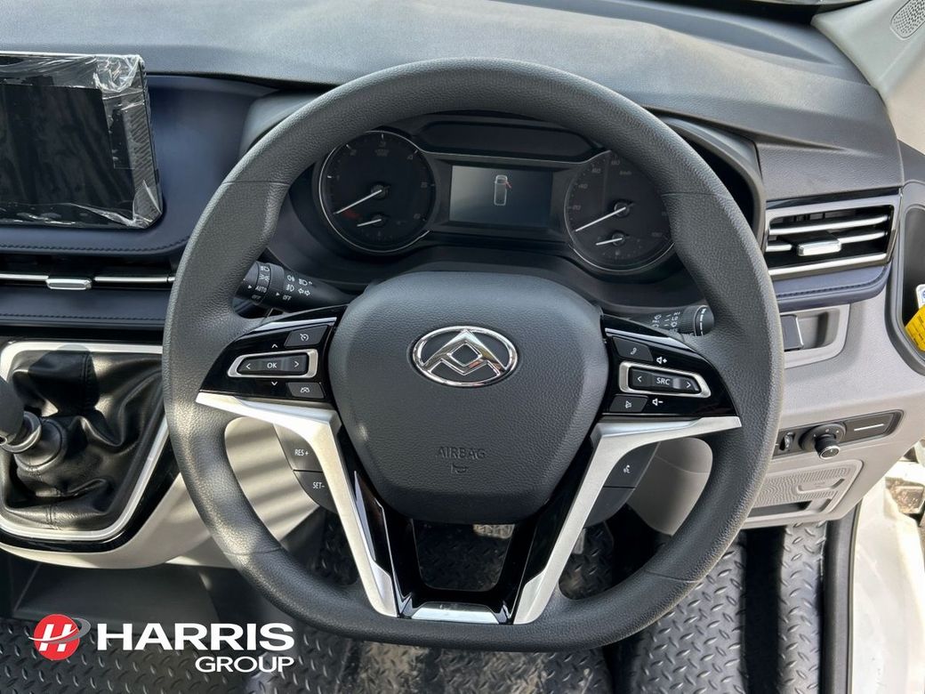2025 Maxus Deliver 9