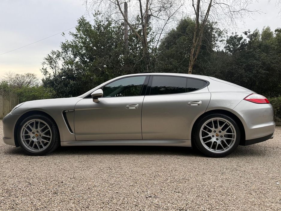 2012 Porsche Panamera
