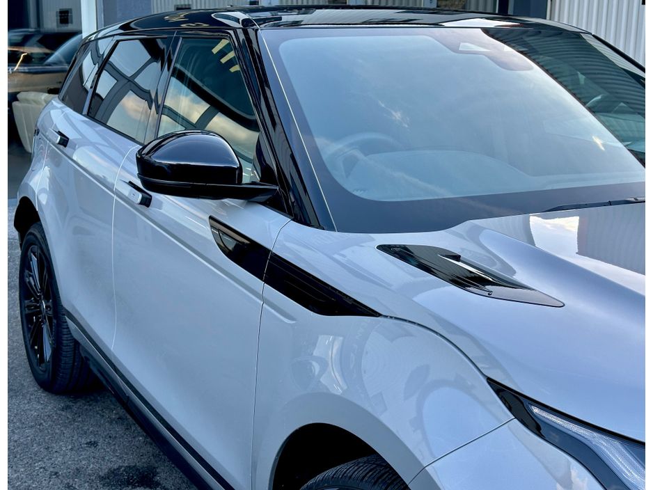 2025 Land Rover Range Rover Evoque