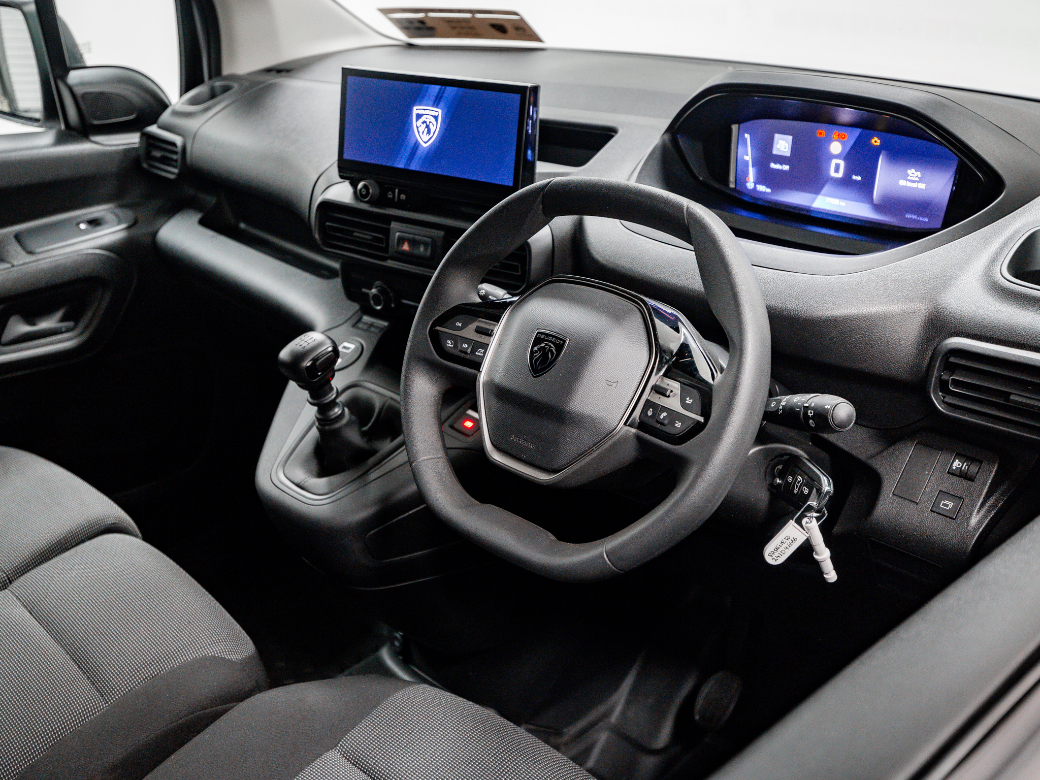 2024 Peugeot Partner