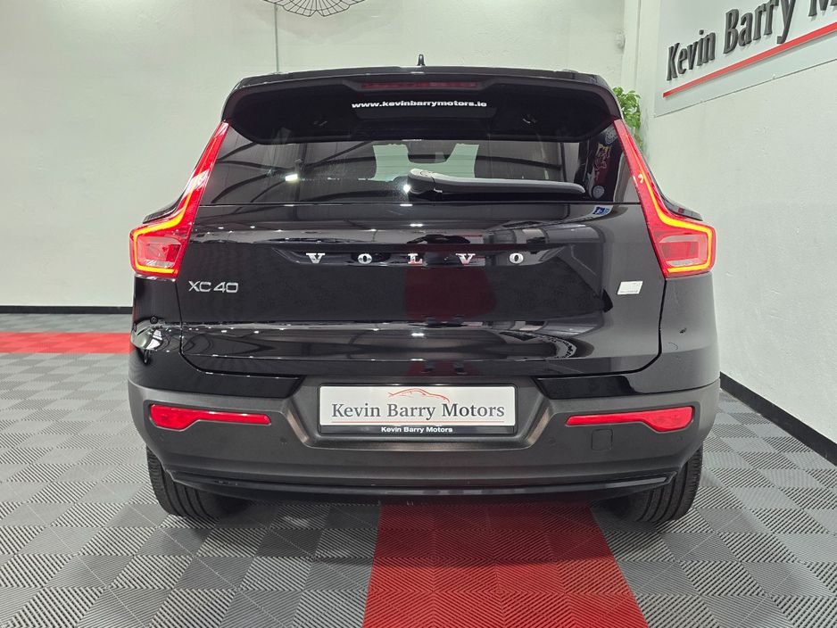2022 Volvo XC40