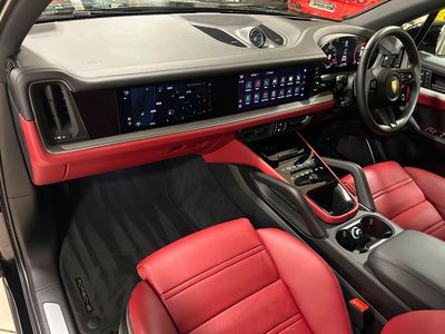 2024 Porsche Cayenne