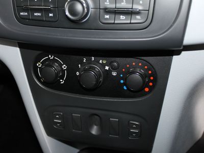 2013 Dacia Sandero