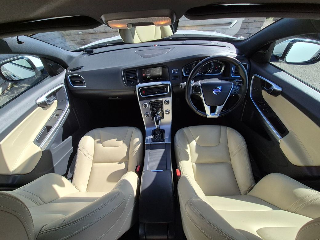 2017 Volvo V60