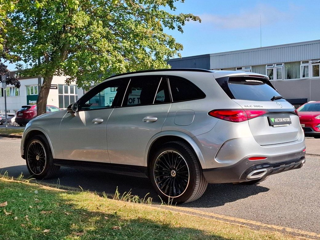 2025 Mercedes-Benz GLC Class