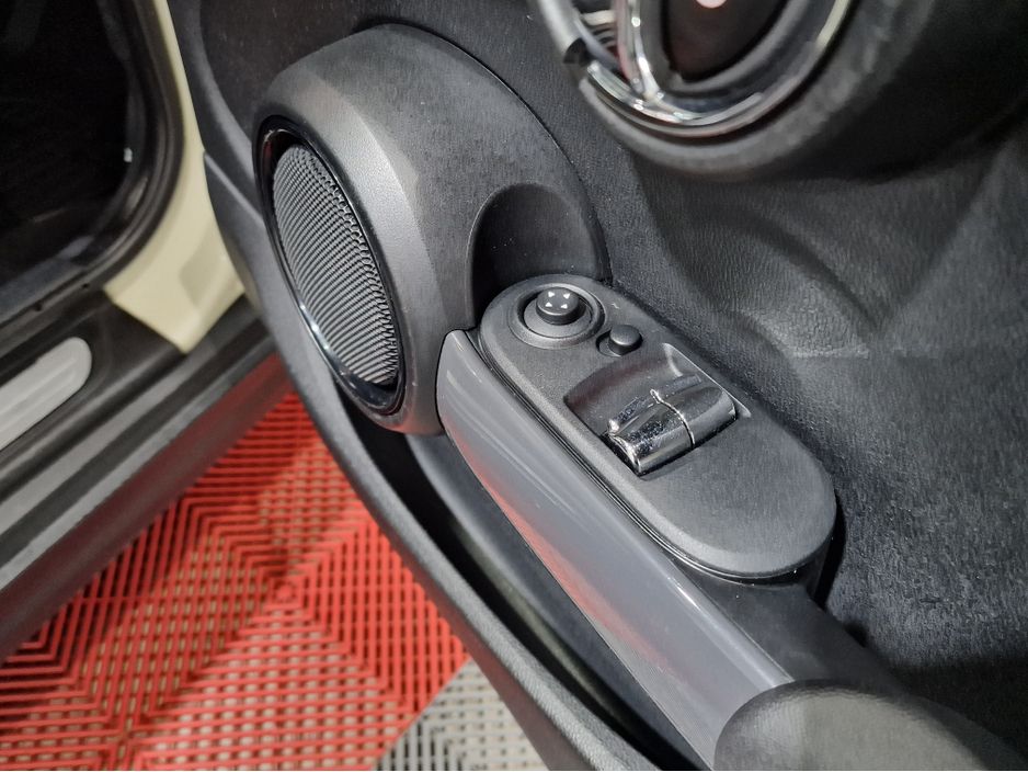 2014 Mini Hatch