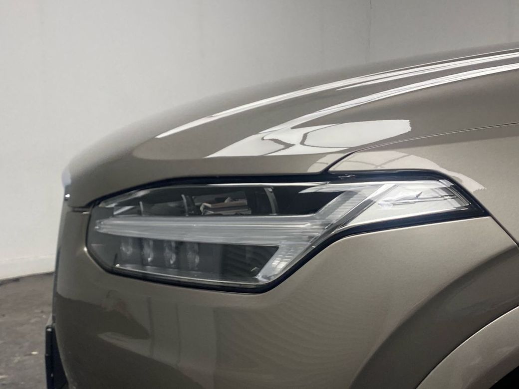 2022 Volvo XC90