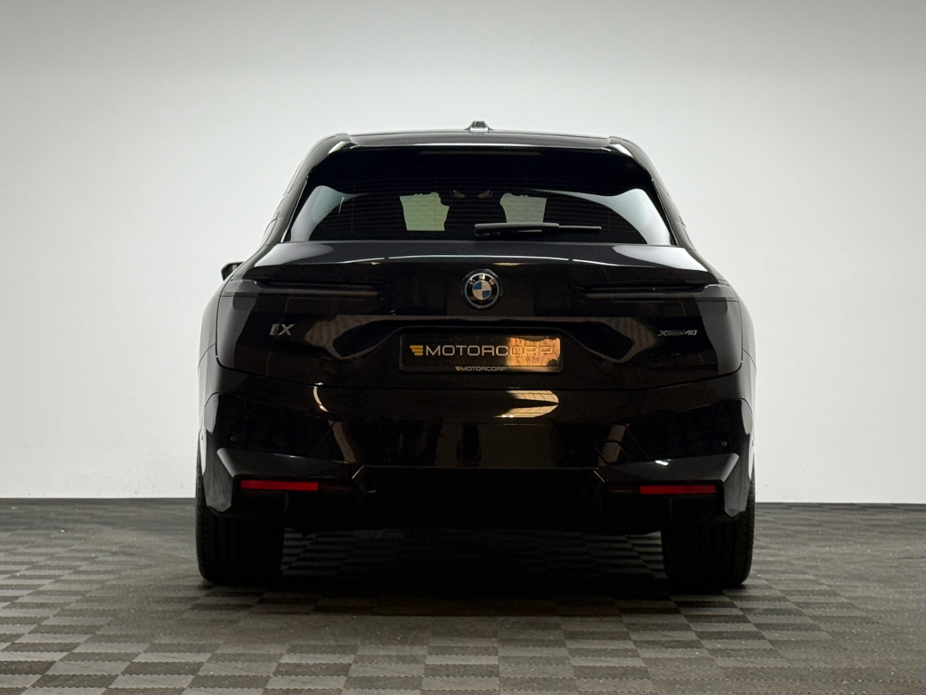 2024 BMW iX