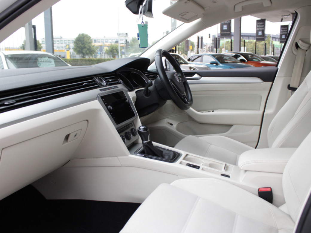 2019 Volkswagen Passat